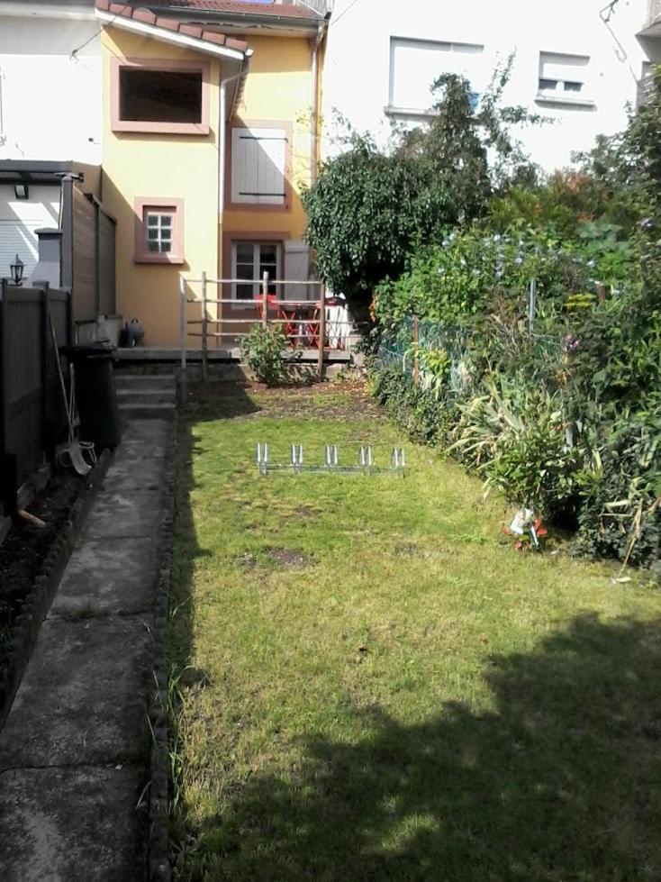 L'Oasis: Centre-Ville Retreat with Private Garden Sarrebourg Exterior photo
